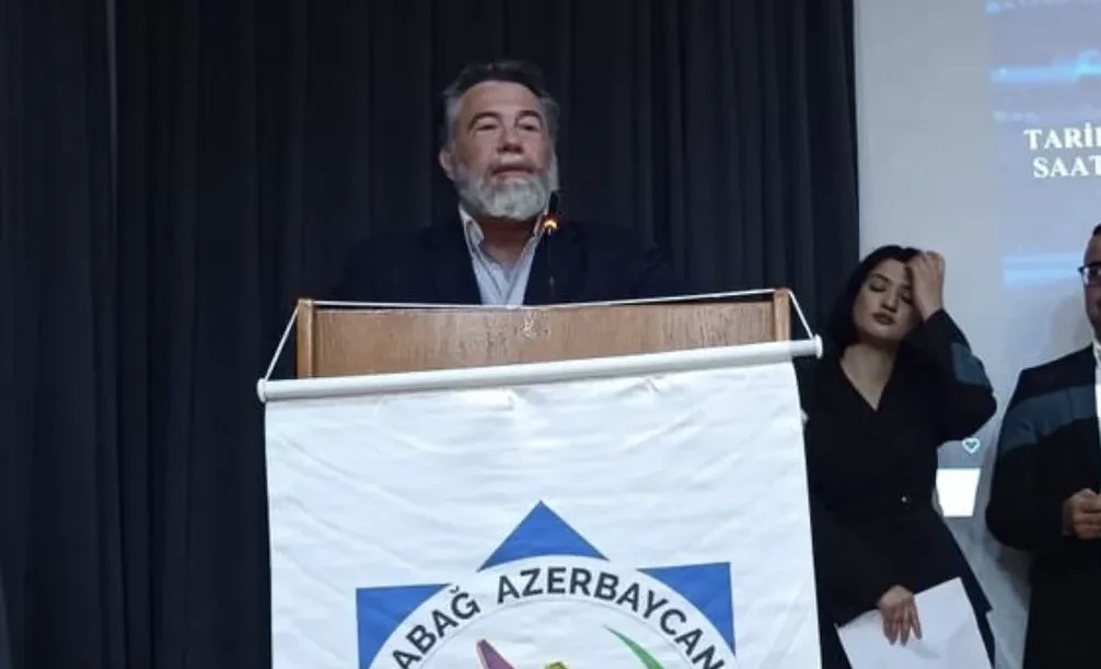 Yüreğim biraz hüzün, Gönlümse halen bayram günü.🎉 Her ne olursa