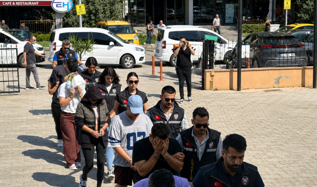 Üniversite öğrencisi kadınları fuhşa teşvik ettikleri iddia edilen şüphelilere yönelik