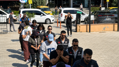 Üniversite öğrencisi kadınları fuhşa teşvik ettikleri iddia edilen şüphelilere yönelik