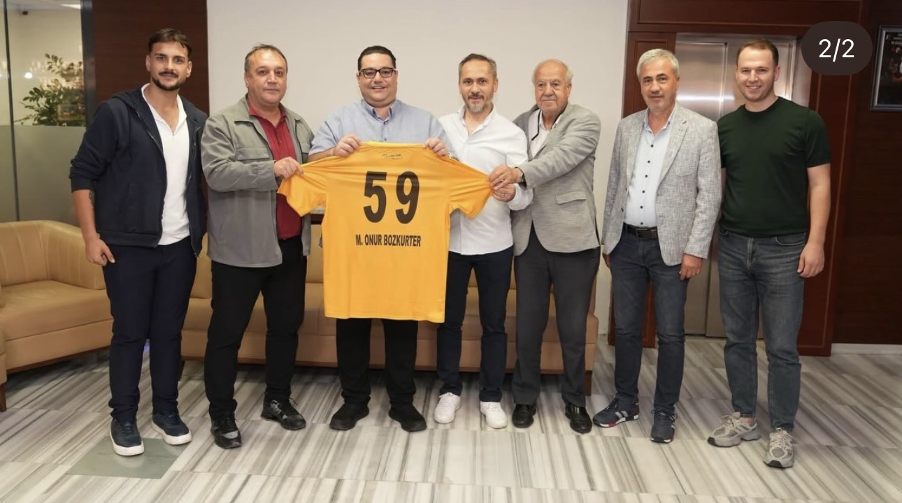 Çantaköyspor yönetimi, merhum Sami Albayrak’ın vefatı nedeniyle Marmaraereğlisi Belediye Başkanı