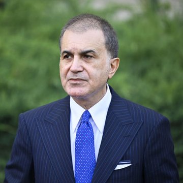AK Parti Sözcüsü Ömer Çelik, fon krizi olarak gündeme gelen