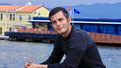 Türk müziğinde kendine özgü yorumuyla dikkat çeken müzisyen, besteci ve