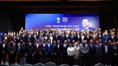 AK Parti İstanbul İl Başkanlığı tarafından düzenlenen Yerel Yönetimler Gündemli