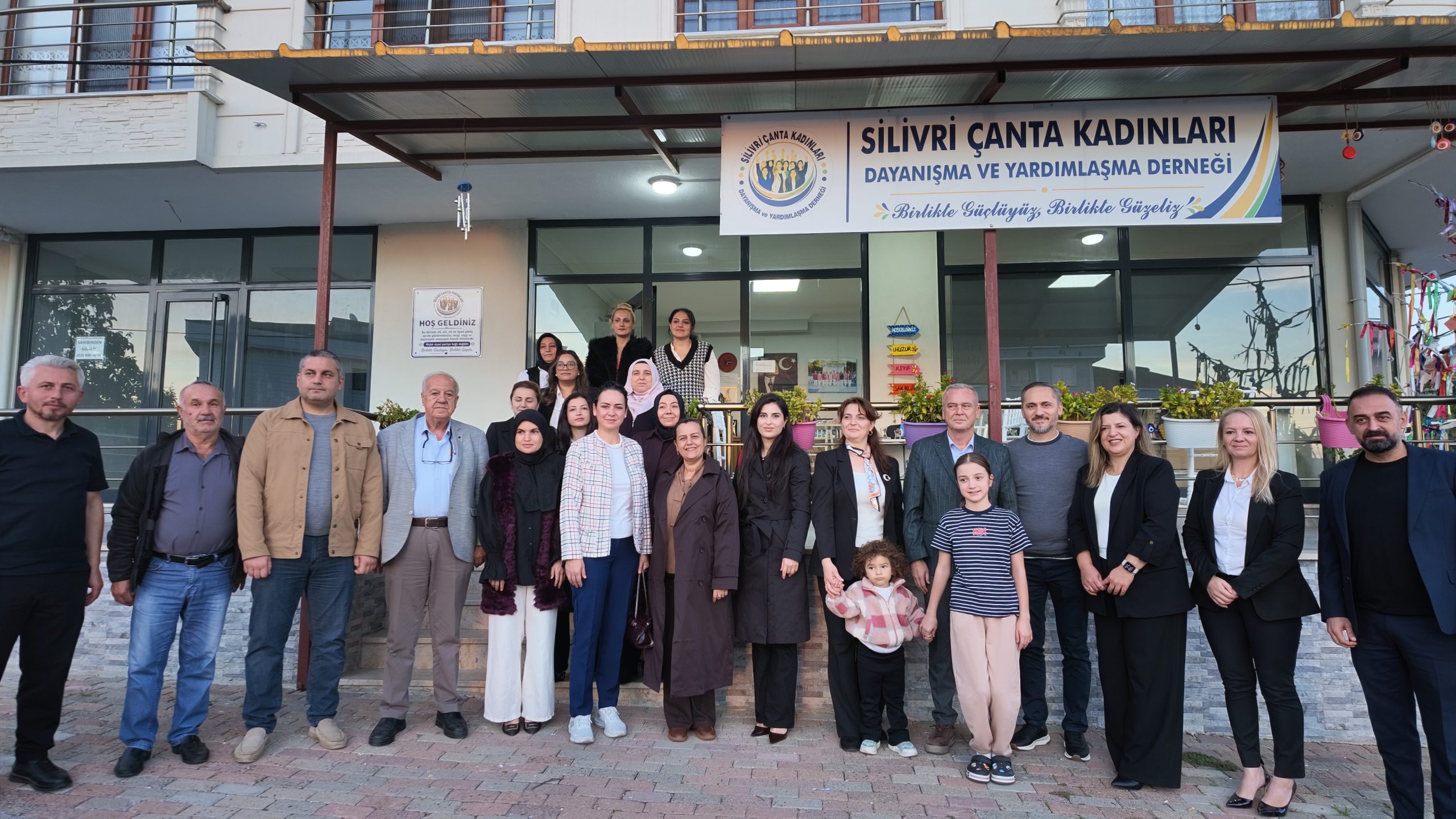 AK Parti Silivri İlçe Başkanı Sami Barlas ve İl Yönetim